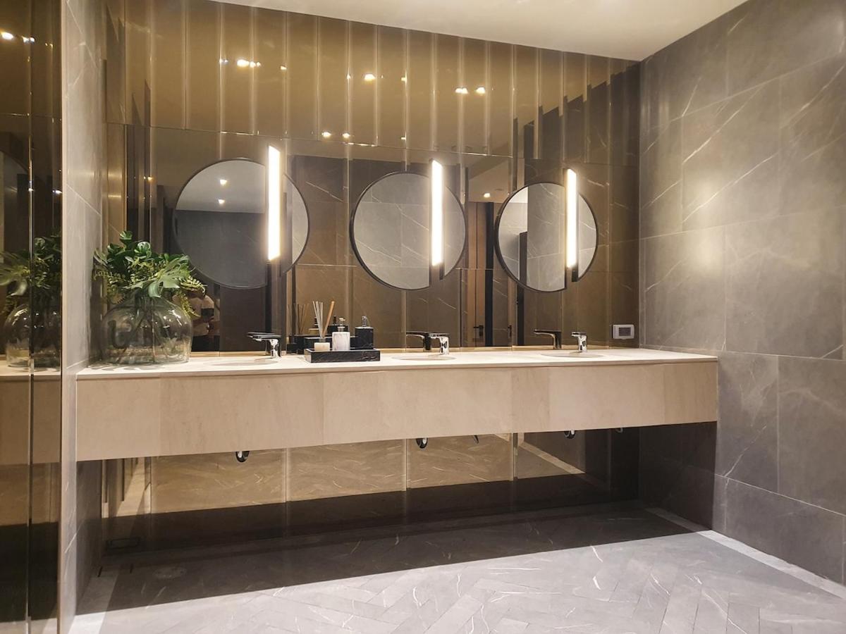 Luxury Japanese Onsen Reserve - Bangkok Apartment Bangkok